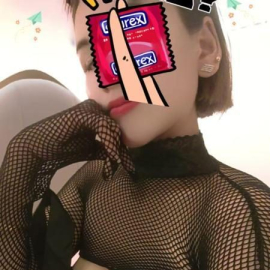 大胸咪咪姐