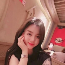 凤凰路小美女